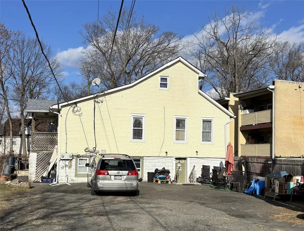 43 Division Avenue Spring Valley NY 10977
