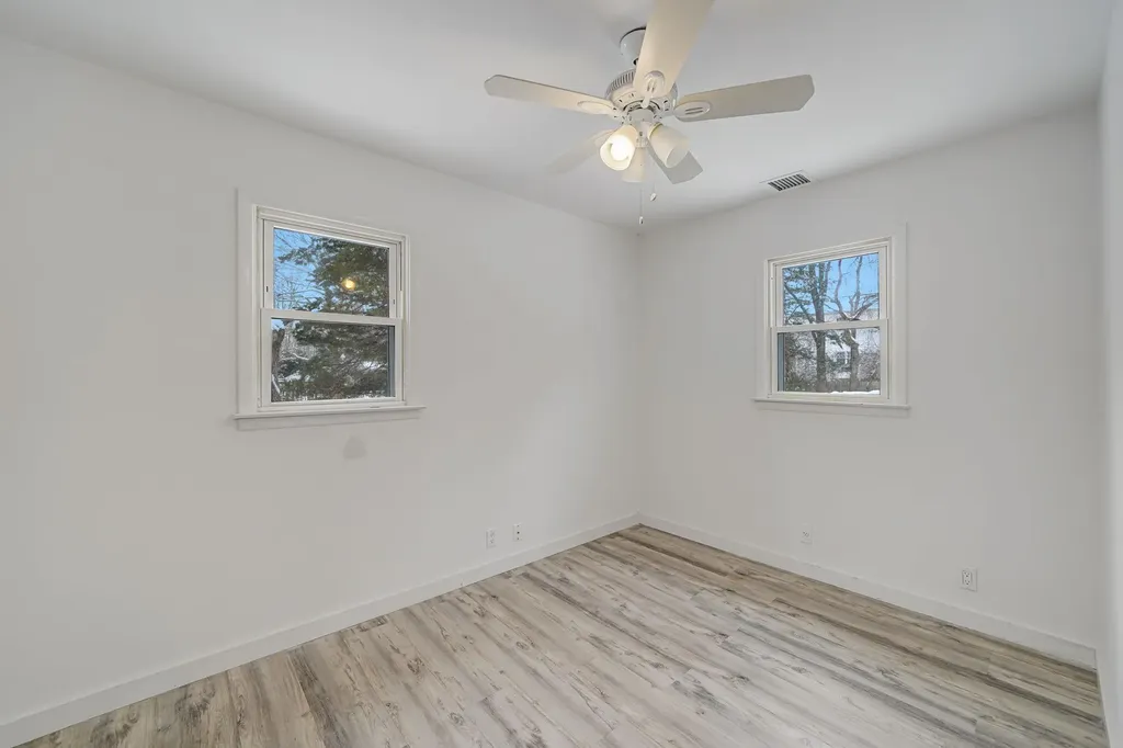 7 Cora Court Hampton Bays NY 11946