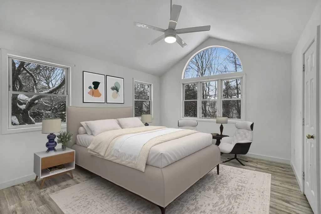 7 Cora Court Hampton Bays NY 11946