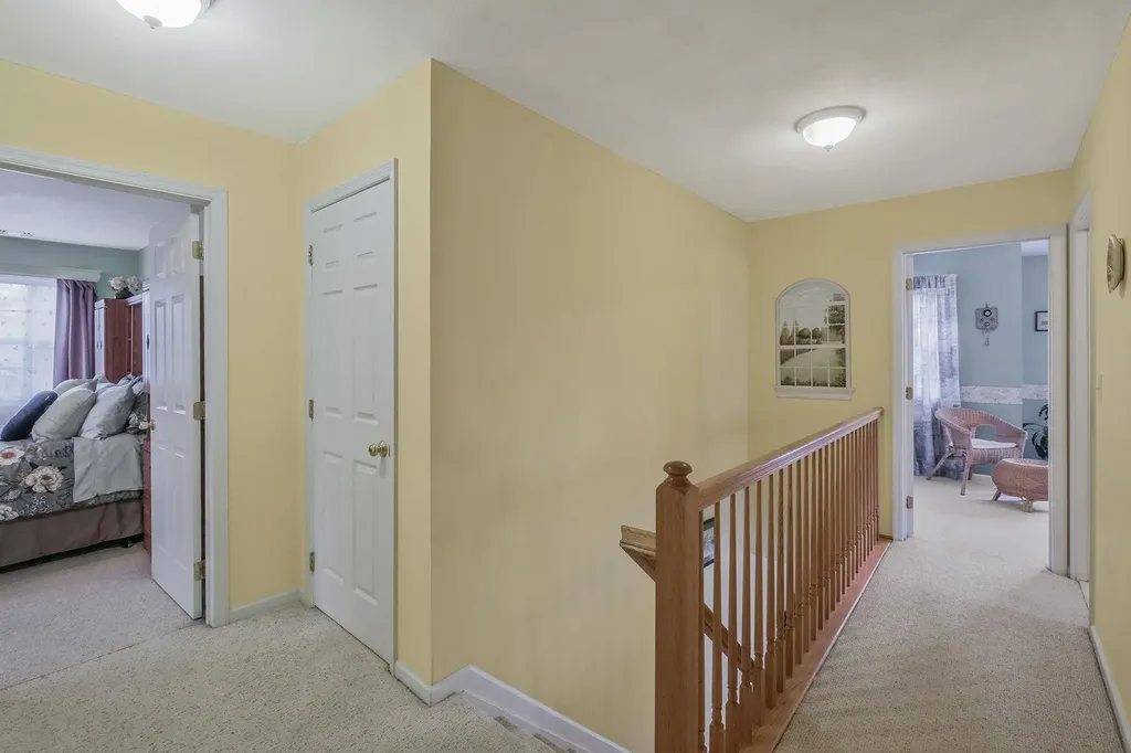 225 Pleasant Drive Bay Shore NY 11706