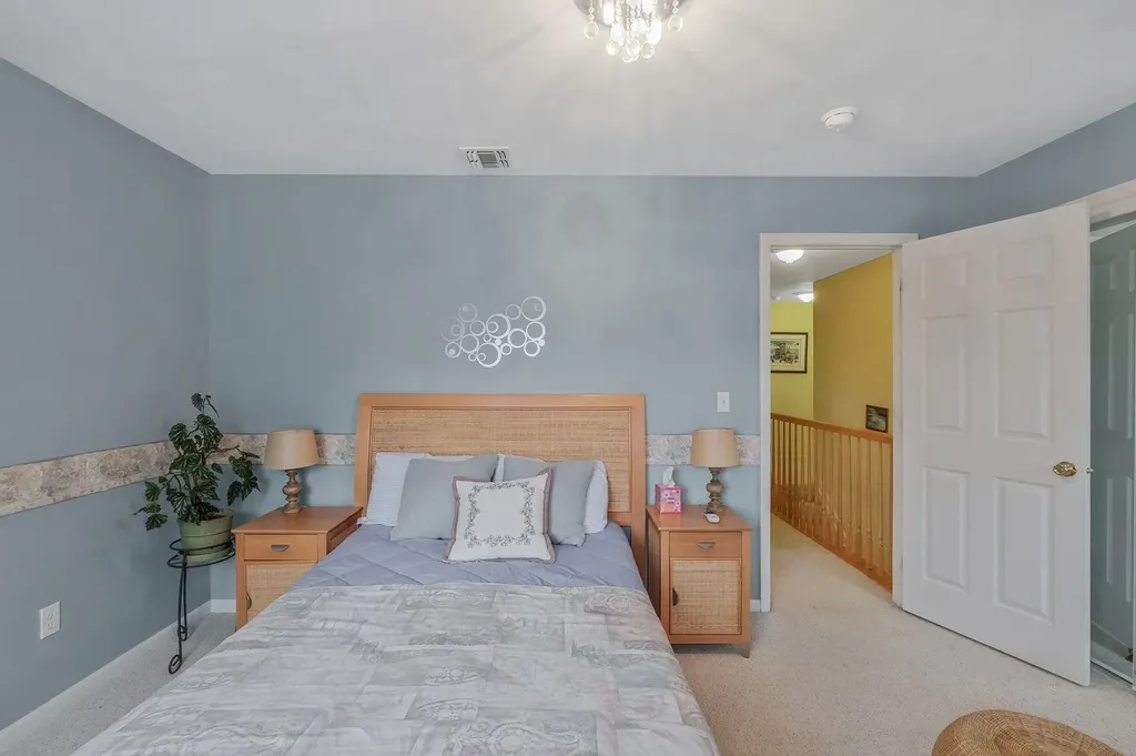 225 Pleasant Drive Bay Shore NY 11706