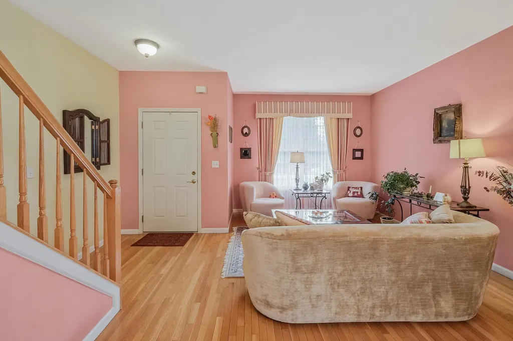 225 Pleasant Drive Bay Shore NY 11706