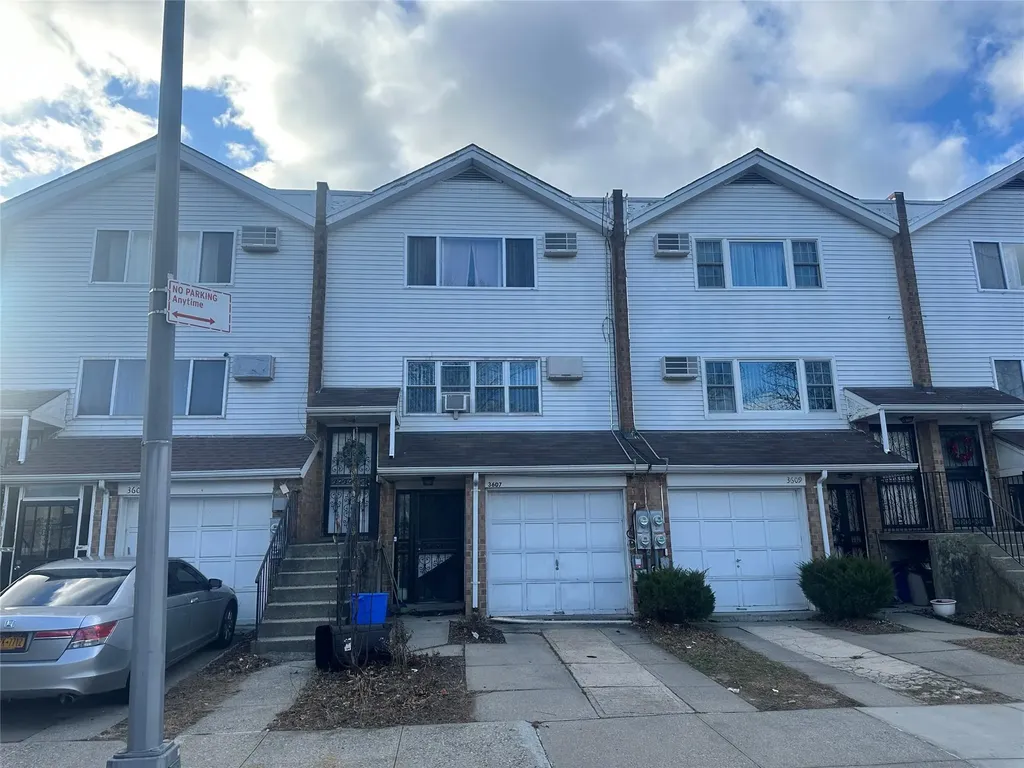 3607 Pratt Avenue Bronx NY 10466