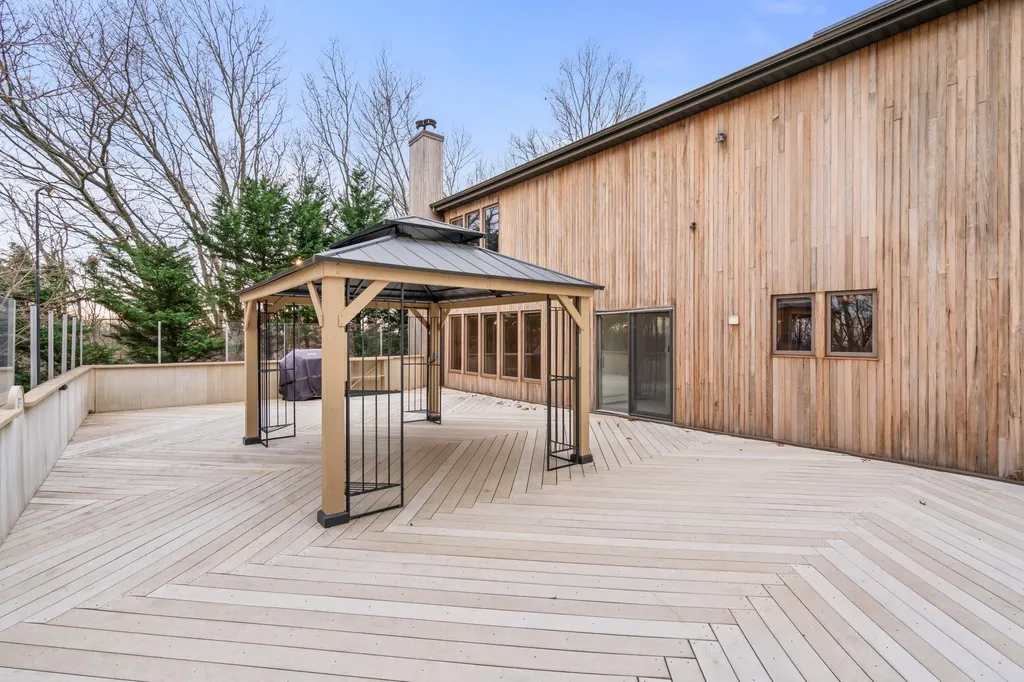 9 Talburn Lane Dix Hills NY 11746