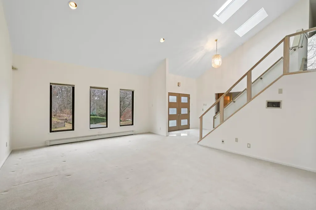 9 Talburn Lane Dix Hills NY 11746