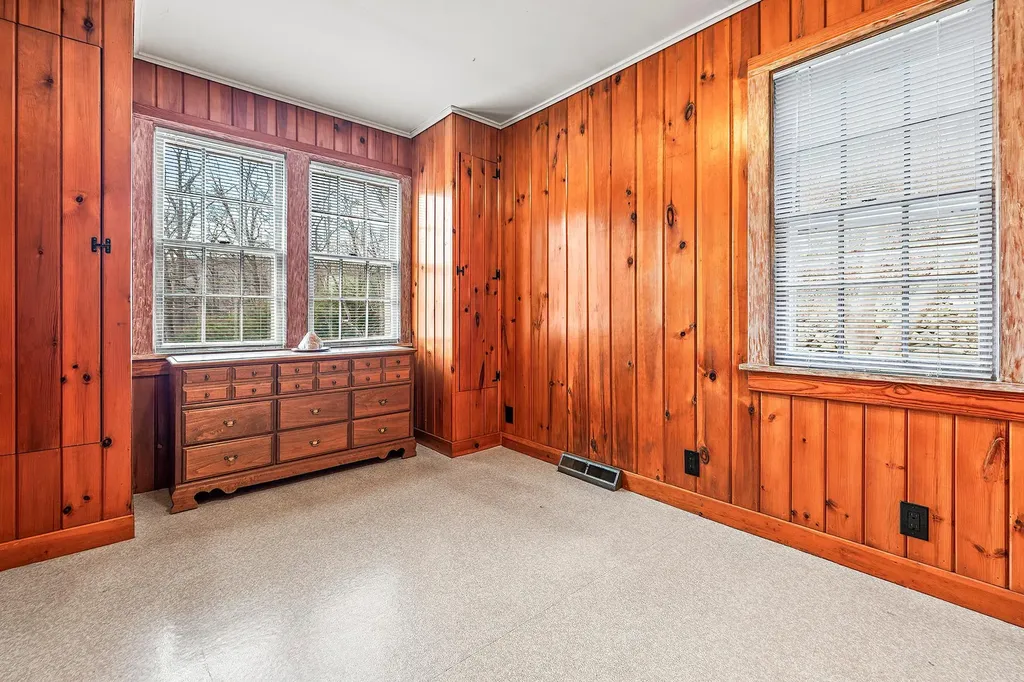64 E Mountain Road N Cold Spring NY 10516