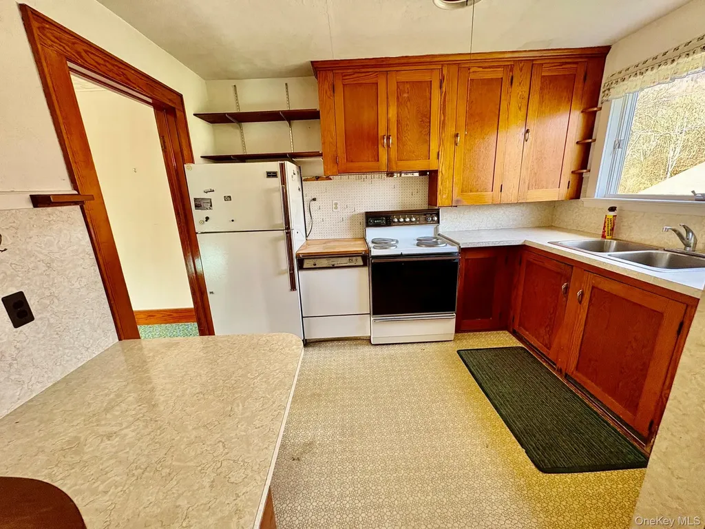 23 Riverside Drive Roscoe NY 12776