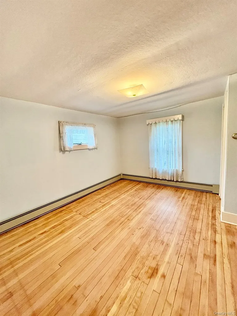 23 Riverside Drive Roscoe NY 12776
