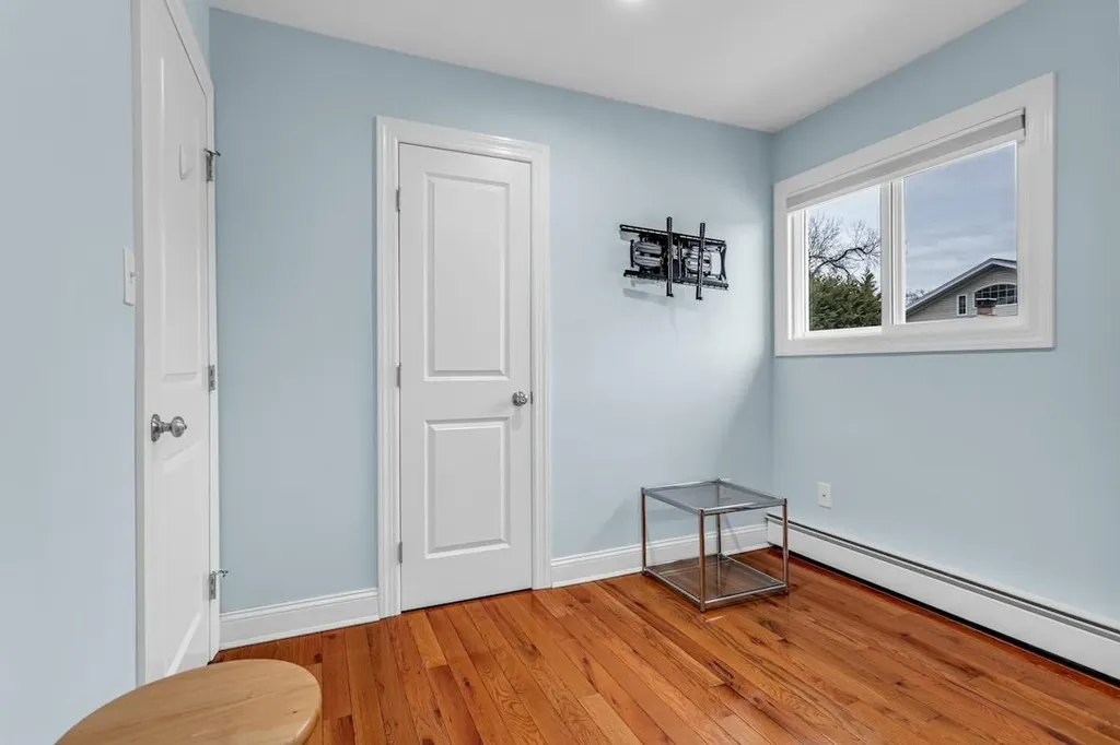 1825 Old Mill Road Merrick NY 11566
