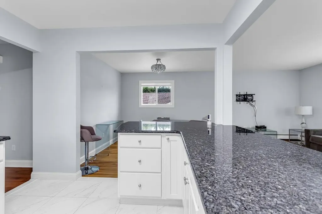 1825 Old Mill Road Merrick NY 11566