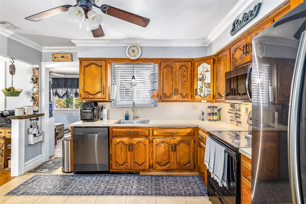 1454 Manor Lane Bay Shore NY 11706