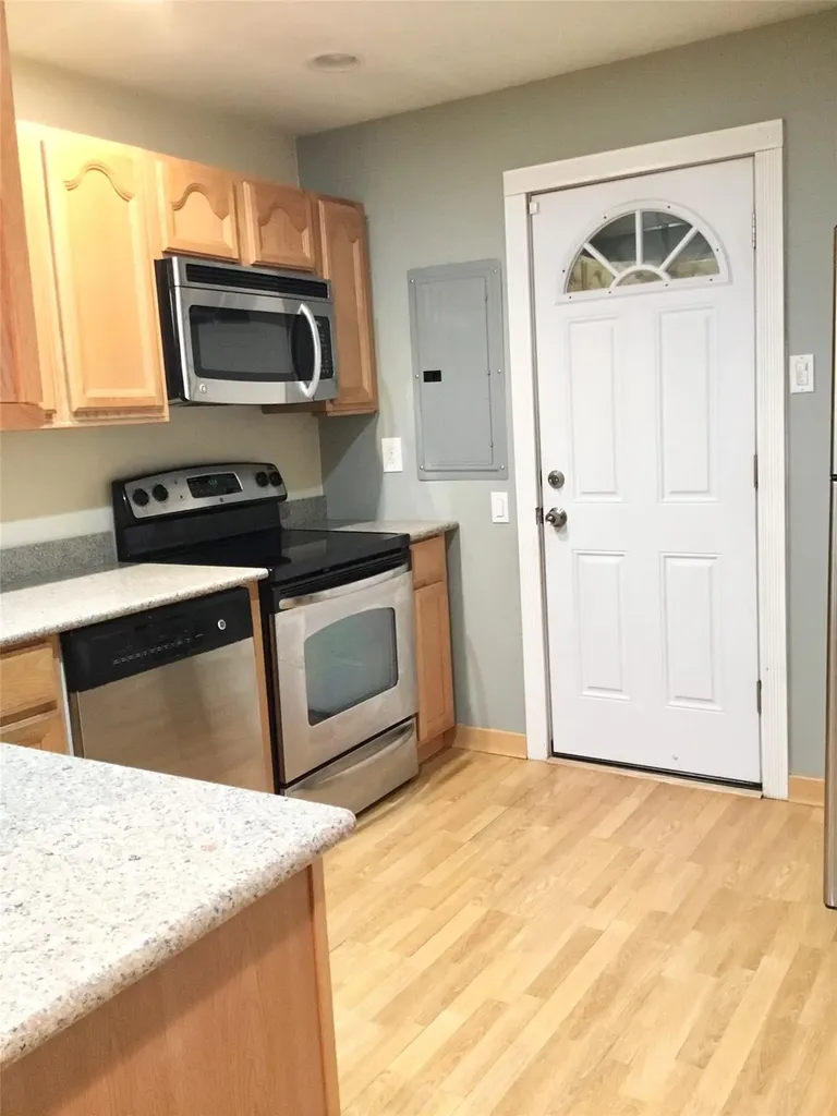 29 Spring Lane Levittown NY 11756