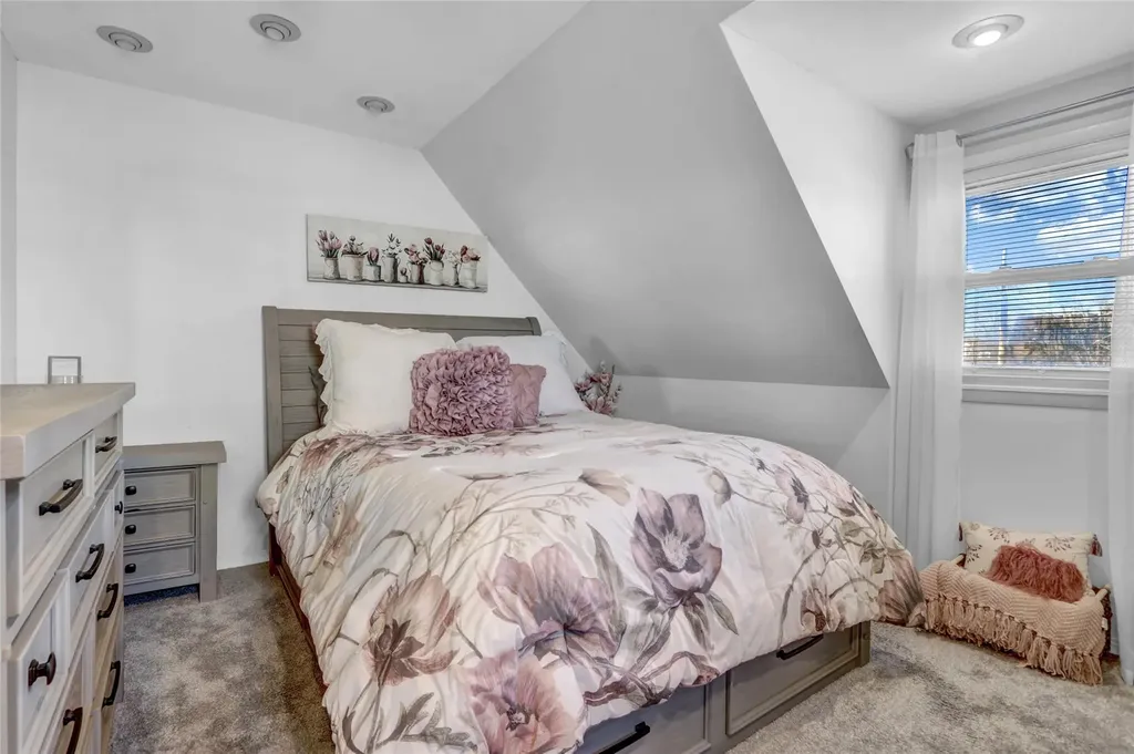 366 Coolidge Avenue Oceanside NY 11572