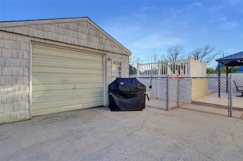 366 Coolidge Avenue Oceanside NY 11572