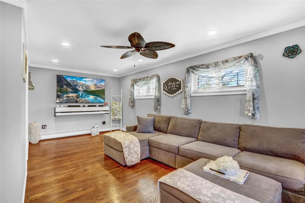 366 Coolidge Avenue Oceanside NY 11572