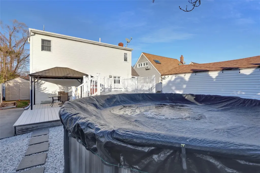 366 Coolidge Avenue Oceanside NY 11572