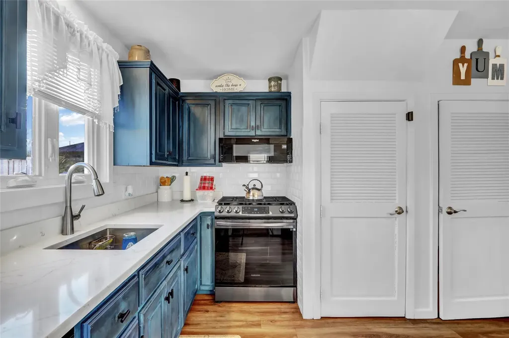 366 Coolidge Avenue Oceanside NY 11572