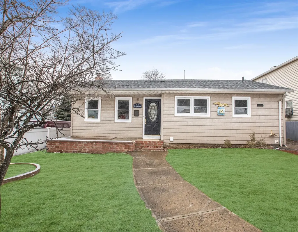 15 1st Place New Hyde Park NY 11040
