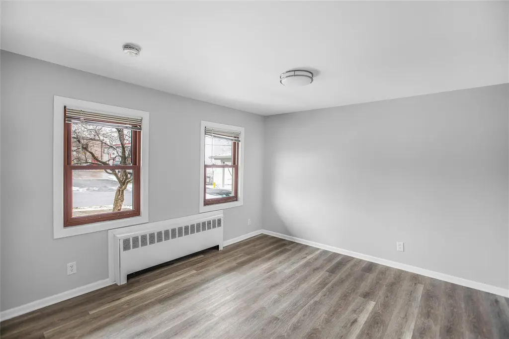 15 1st Place New Hyde Park NY 11040
