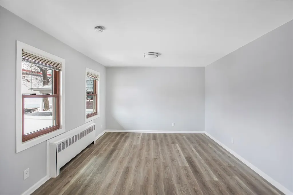 15 1st Place New Hyde Park NY 11040