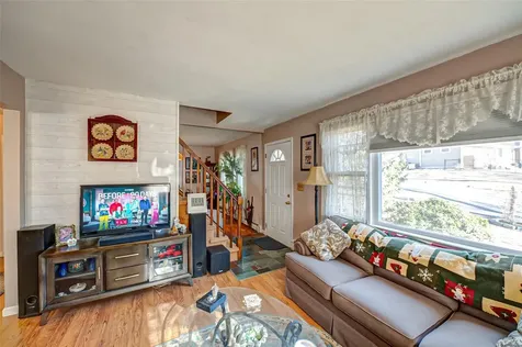 34 Aster Road Rocky Point NY 11778