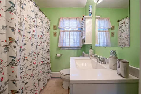 34 Aster Road Rocky Point NY 11778