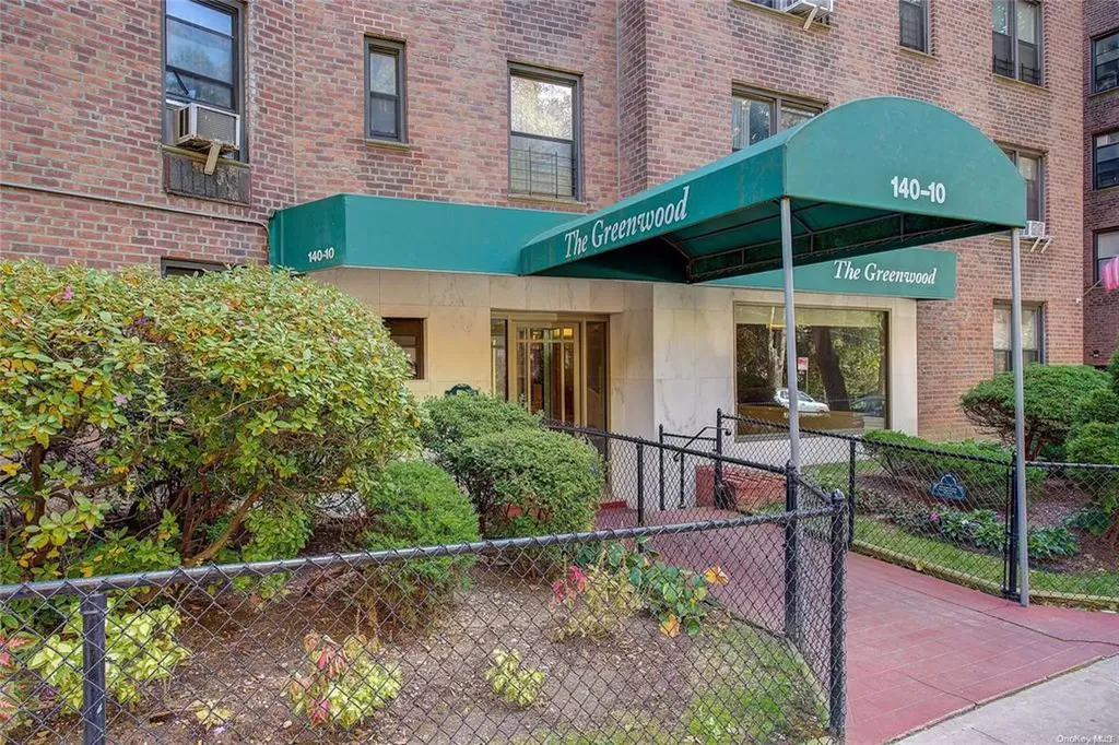 140-10 84th Drive Briarwood NY 11435