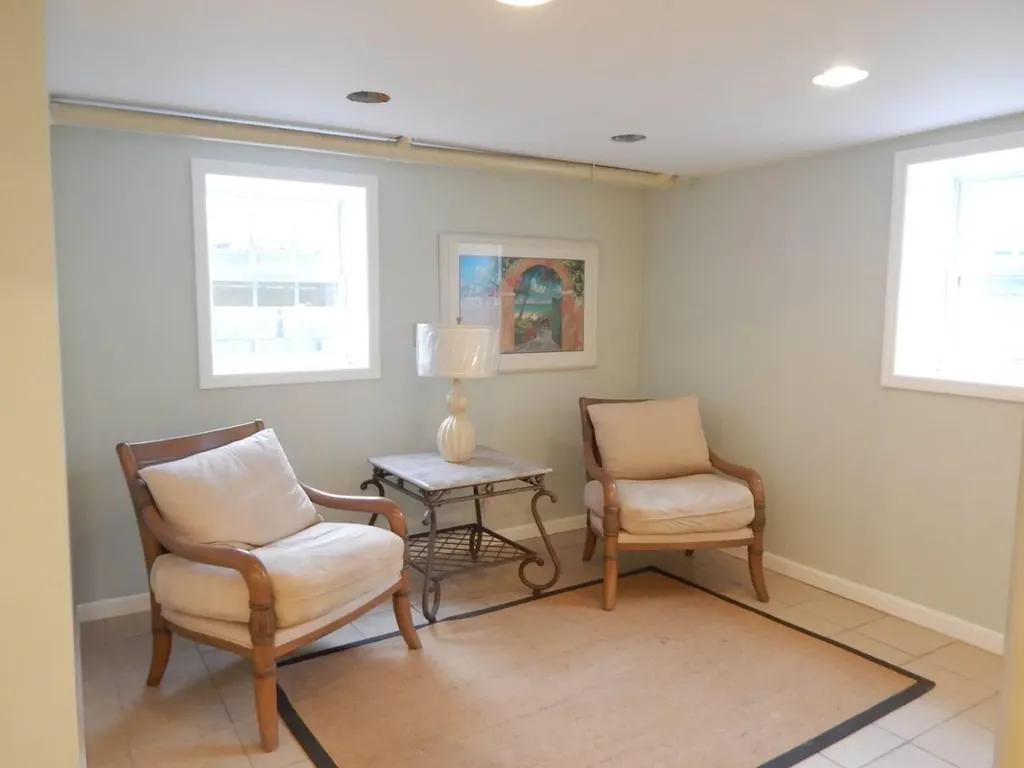 15 Maple Street Westhampton Beach NY 11978