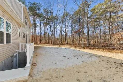 9 Coleen Court Centereach NY 11720