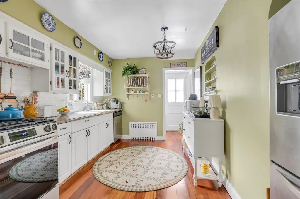 88 Hart Street Lynbrook NY 11563