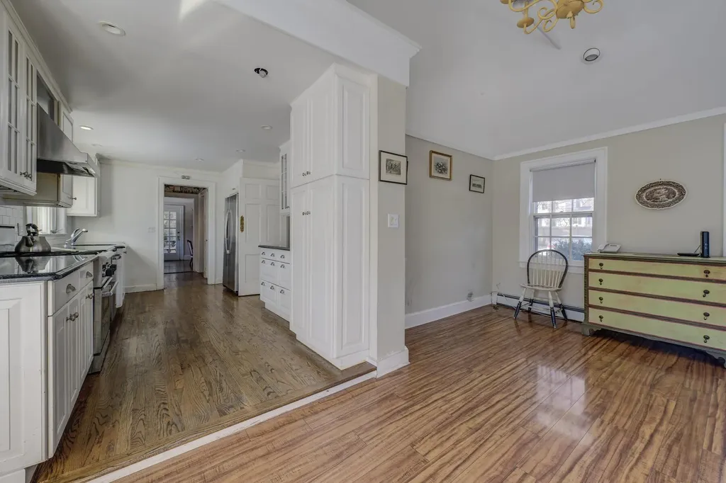 105 Walnut Road Glen Cove NY 11542