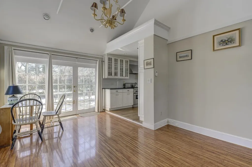 105 Walnut Road Glen Cove NY 11542