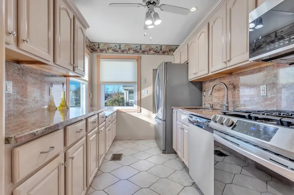 89 Toronto Avenue Massapequa NY 11758