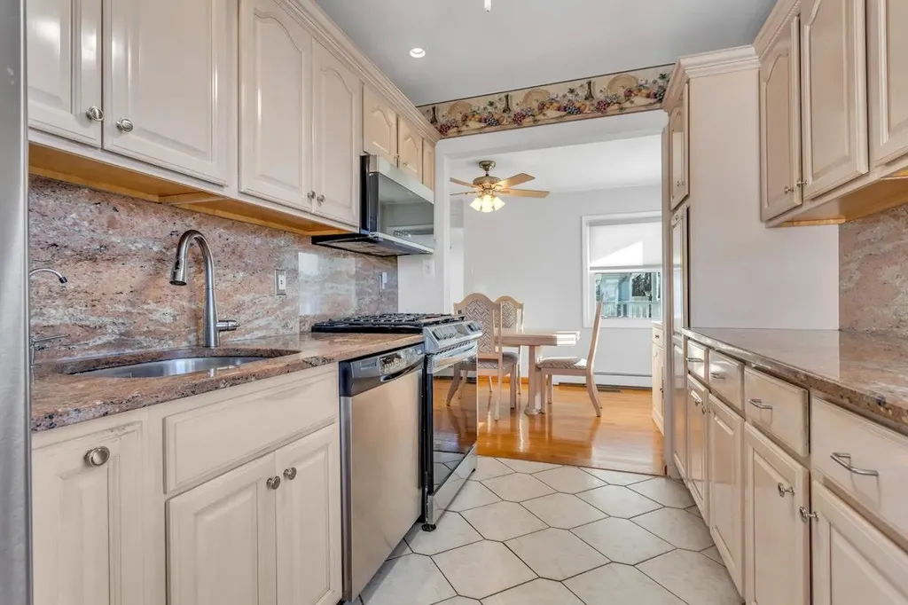 89 Toronto Avenue Massapequa NY 11758