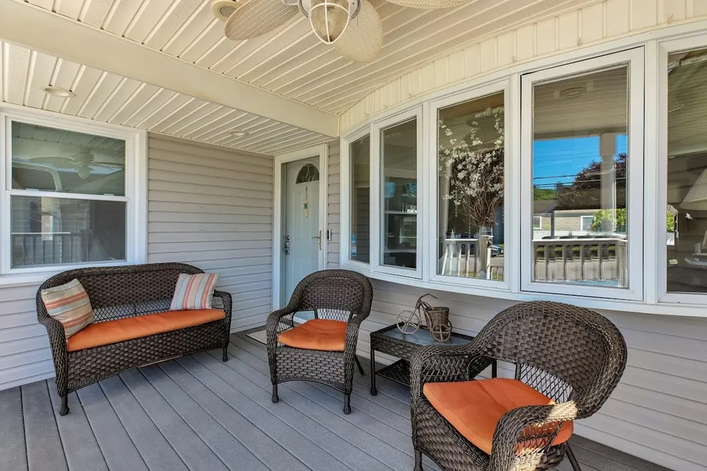 89 Toronto Avenue Massapequa NY 11758