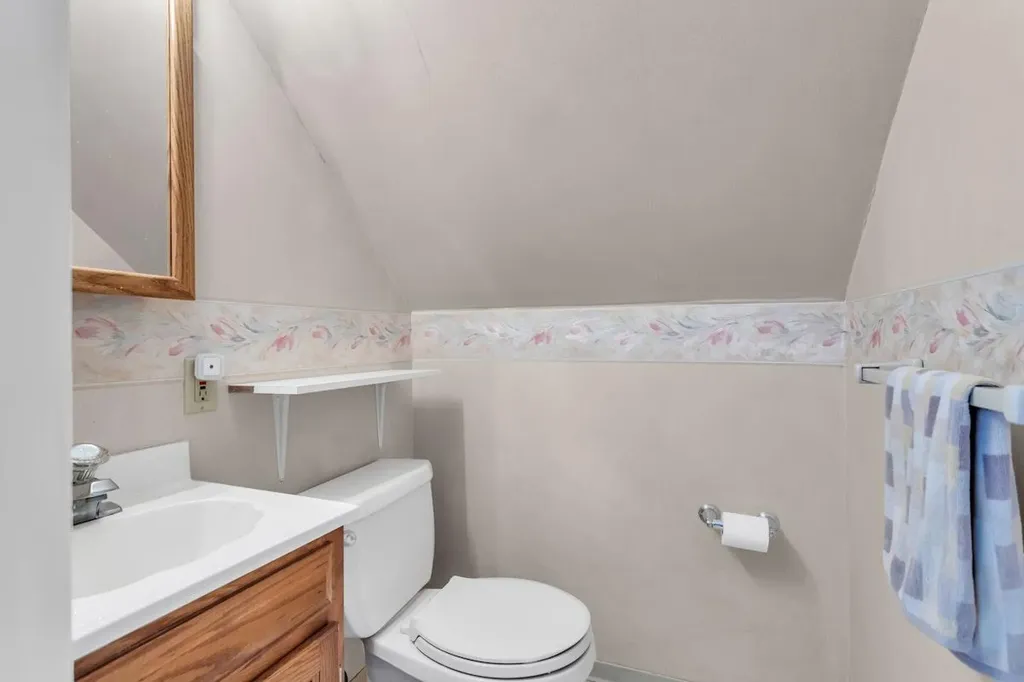 89 Toronto Avenue Massapequa NY 11758