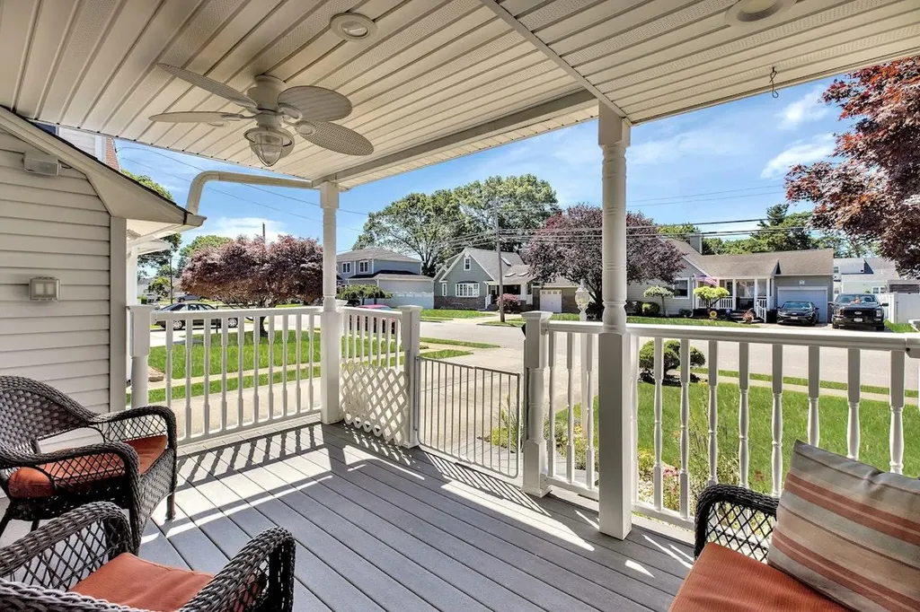 89 Toronto Avenue Massapequa NY 11758