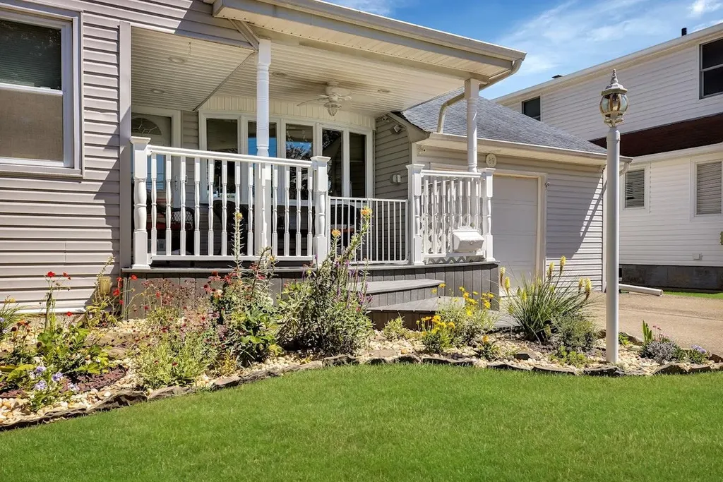89 Toronto Avenue Massapequa NY 11758