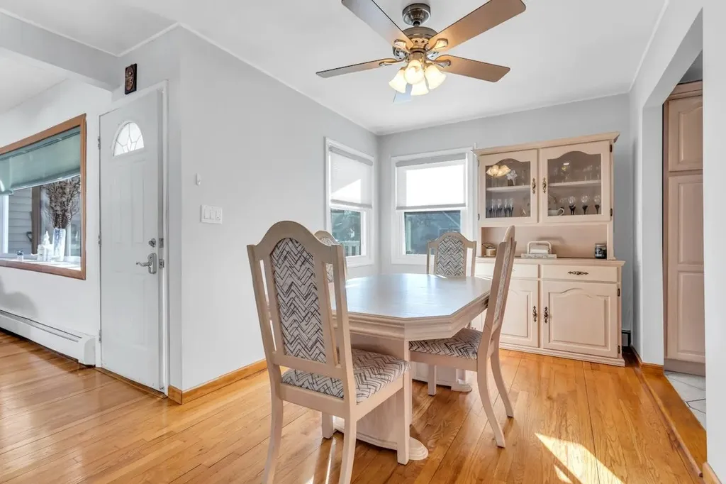 89 Toronto Avenue Massapequa NY 11758
