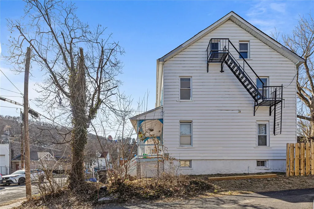 62 Brookside Avenue Nyack NY 10960