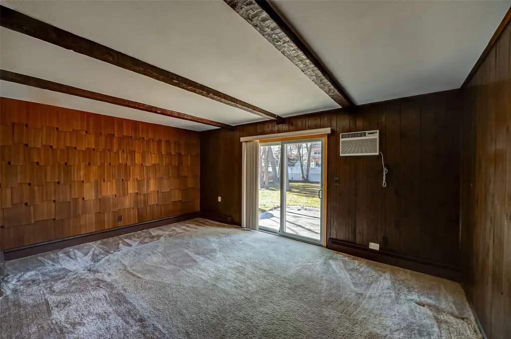 8 Dorchester Drive Coram NY 11727