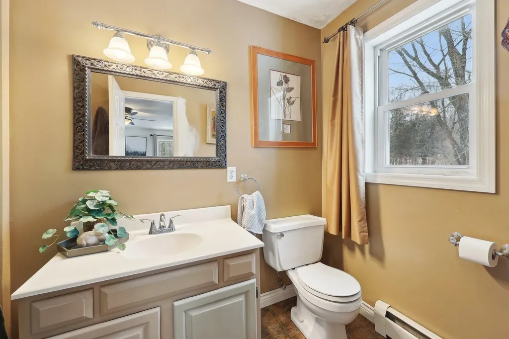 9 Sarvis Lane Newburgh NY 12550