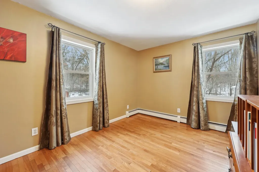 9 Sarvis Lane Newburgh NY 12550