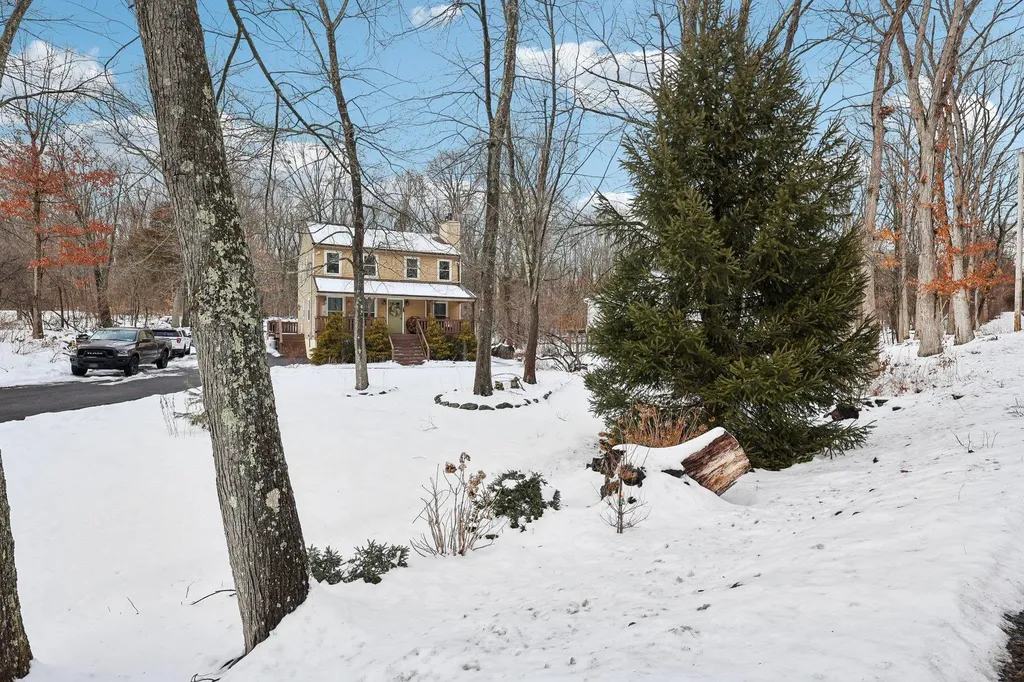 9 Sarvis Lane Newburgh NY 12550