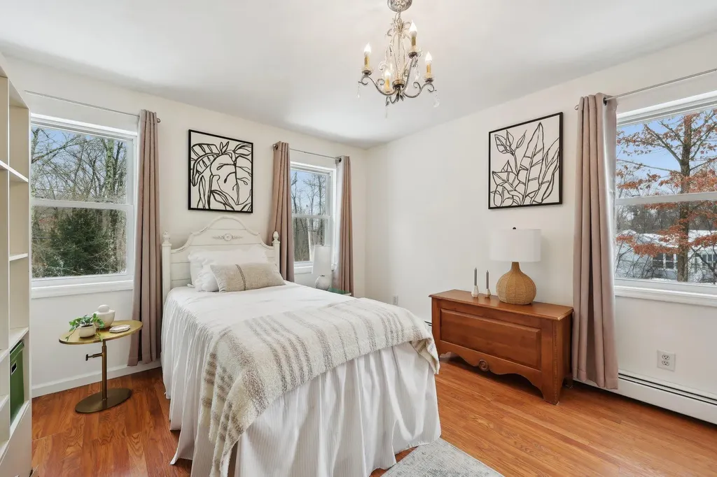 9 Sarvis Lane Newburgh NY 12550