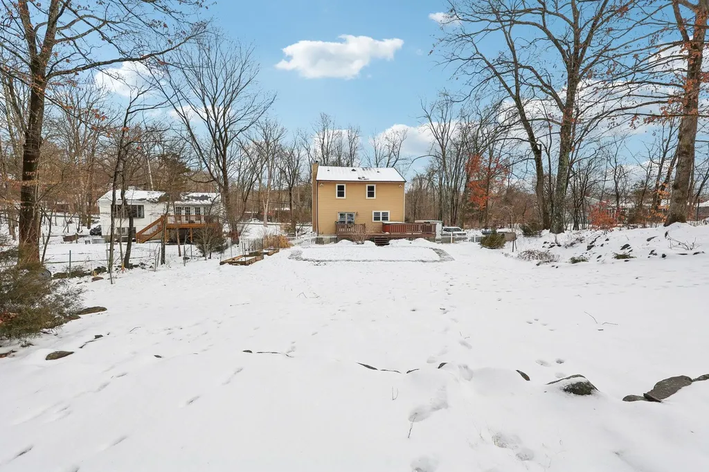 9 Sarvis Lane Newburgh NY 12550