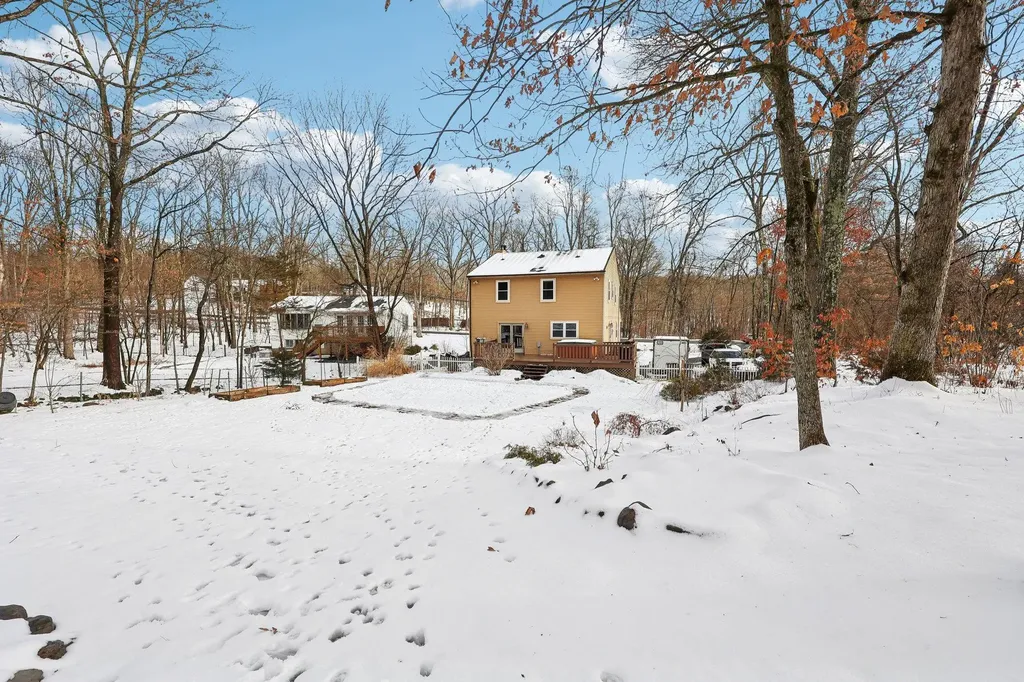9 Sarvis Lane Newburgh NY 12550