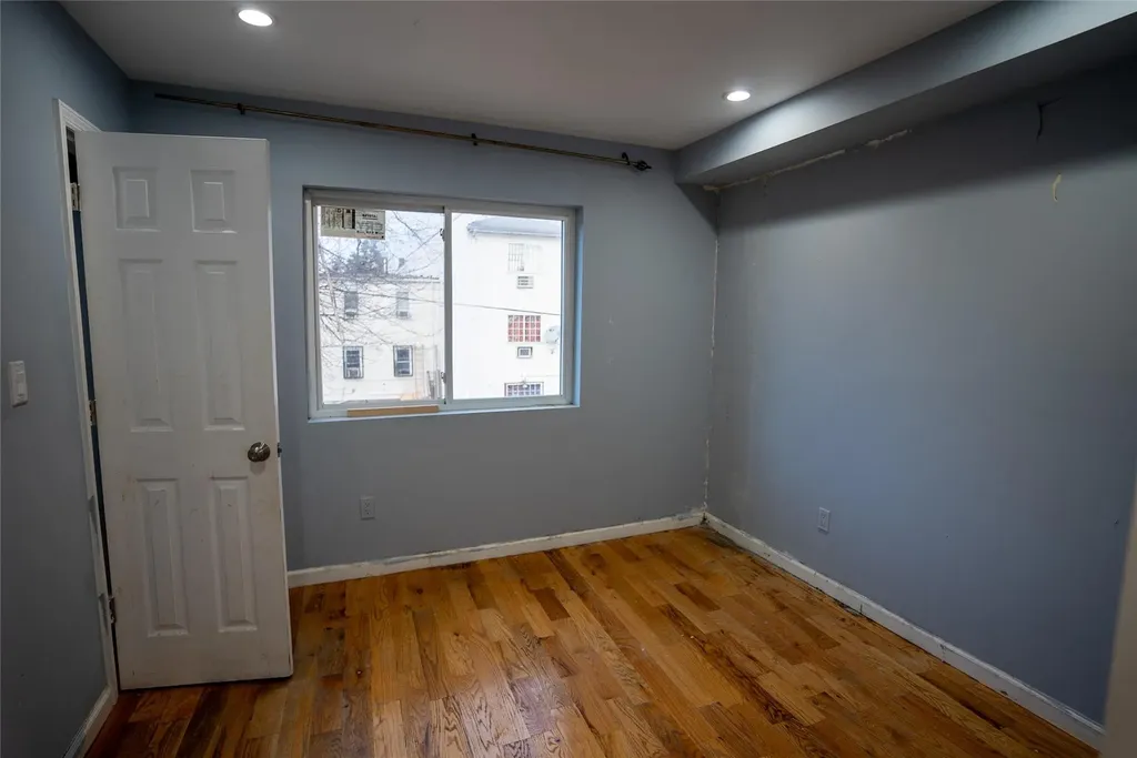 753 E 222nd Street Bronx NY 10467
