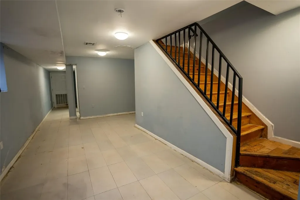 753 E 222nd Street Bronx NY 10467