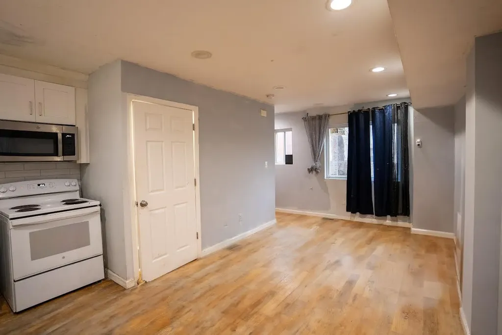 753 E 222nd Street Bronx NY 10467